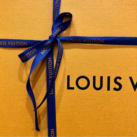 Authentic LOUIS VUITTON gift box, excellent condition - Picture 2 of 8